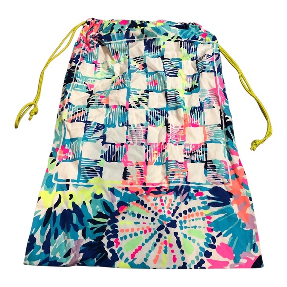 Lilly Pulitzer Handbags - Lilly Pulitzer Multicolor Drawstring Beach Tote Bag